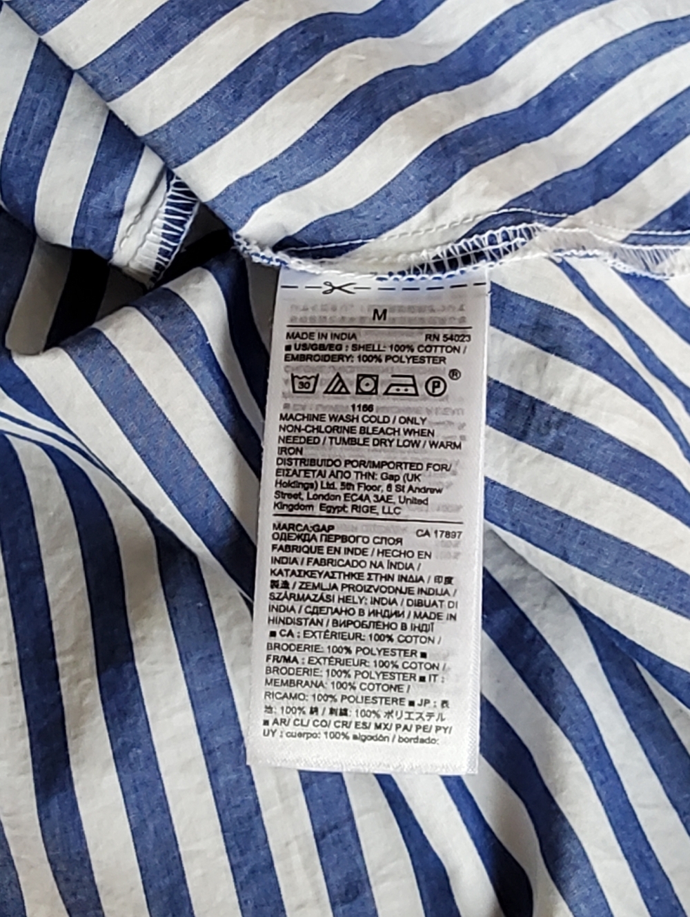 GAP - Collarless Button-up Poplin Shirt - Picture 5 of 6